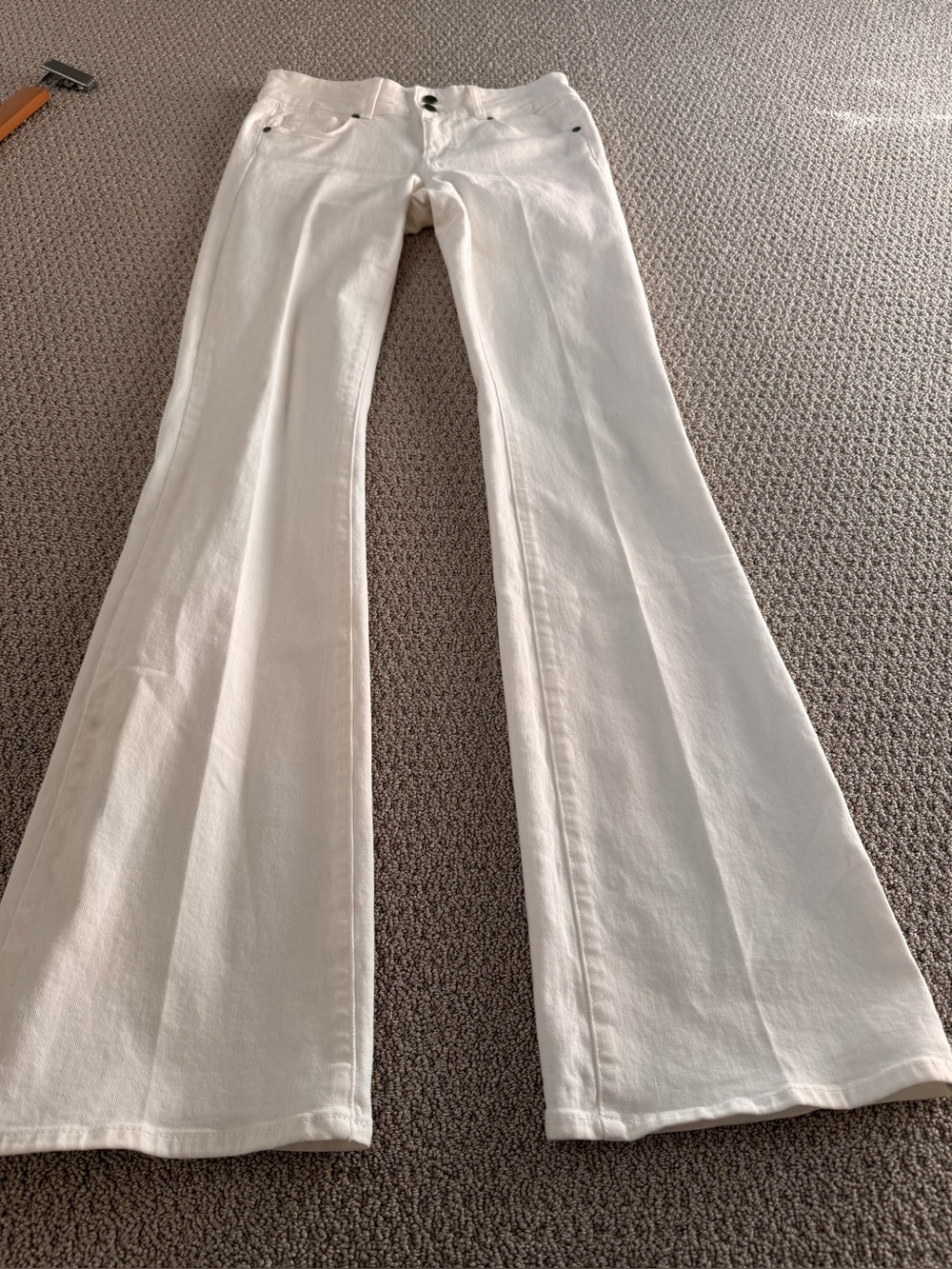 Paige ‘Hidden Hills’ White Denim Bootcut in great condition Sz 26